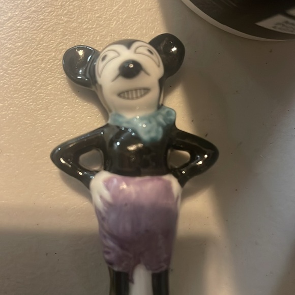 2 Limited Edition Master Mold Mickey Mouse Figurine - Picture 3 of 5